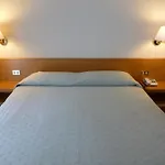 Plaza 3* Салерно