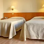 Отель Plaza 3*