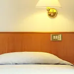 Отель Plaza 3*