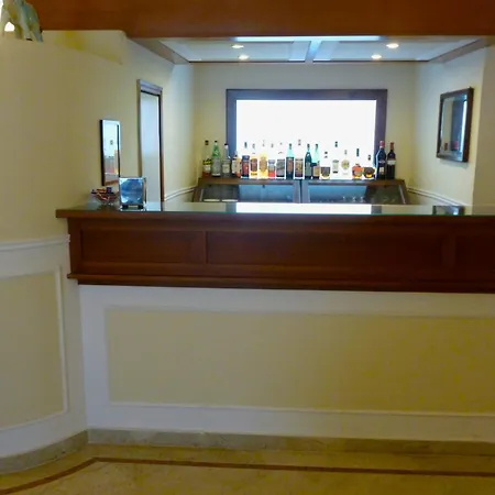 Hotel Plaza 3*
