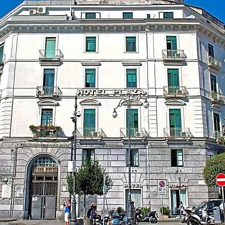 Plaza 3* Salerno
