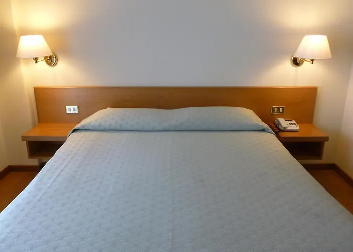 プラザ 3* サレルノ